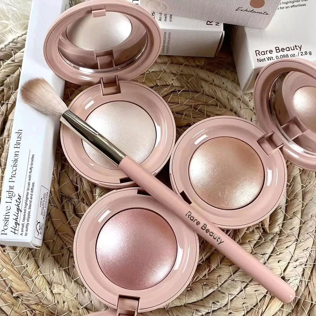 Rare Beauty Light Silky Touch  - Huda Beauty Makeup Set incelemesi ve fiyatı